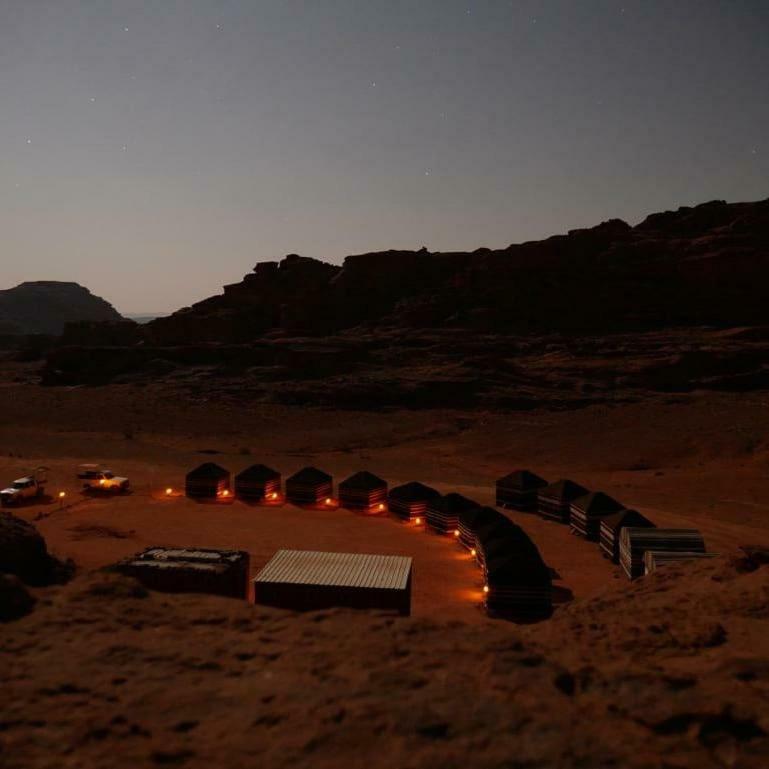 Wadi Rum Wanderlust Camp Zewnętrze zdjęcie